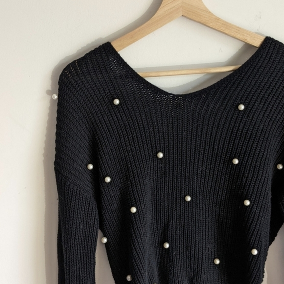 Jessica Simpson Black Knit Pearl Twisted Knot Back Sweater - Picture 5 of 6